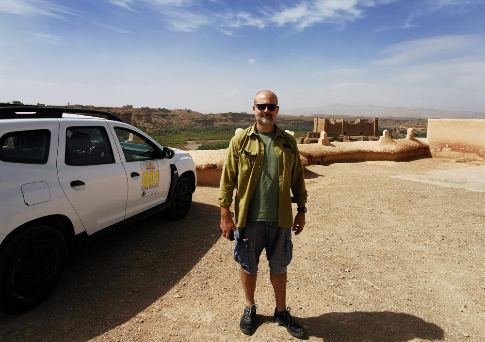 moroccan escapade car with a view